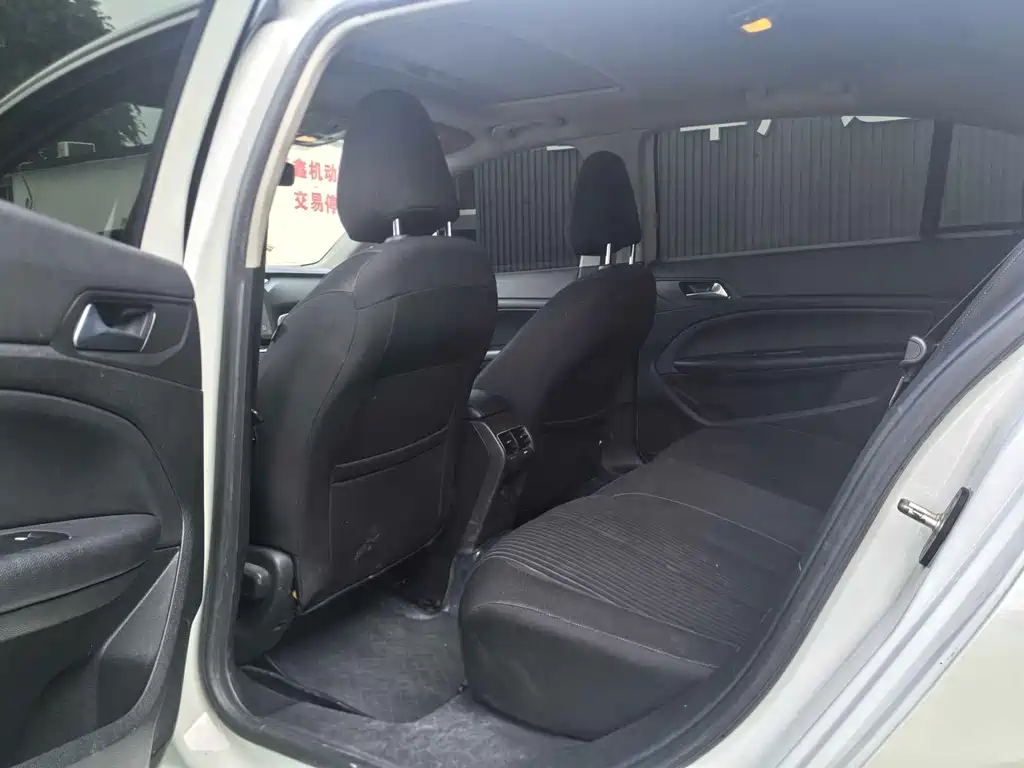 Peugeot 408 2016 1.6T AT Luxury