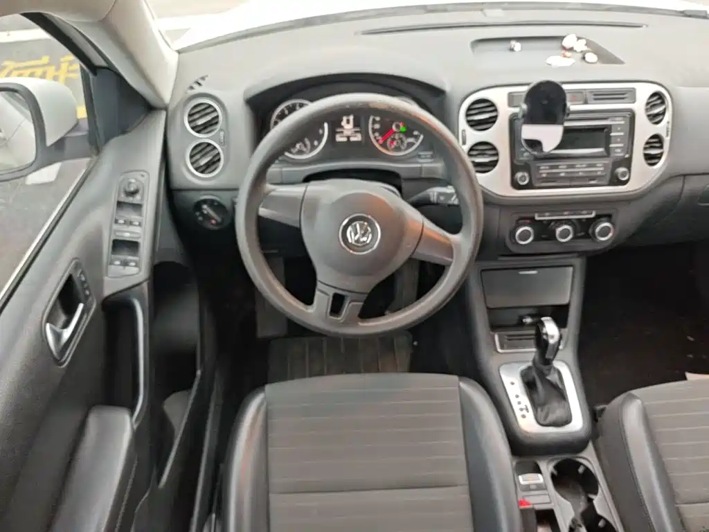 Volkswagen Tiguan — миниатюра 11
