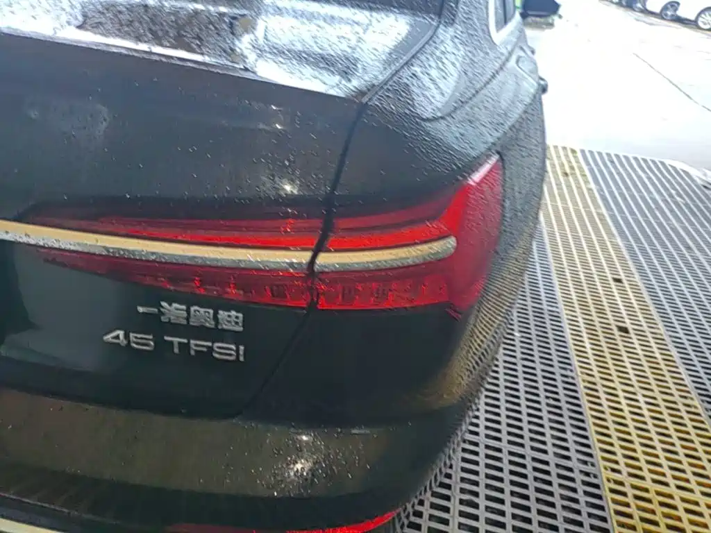 Audi A6L — миниатюра 8