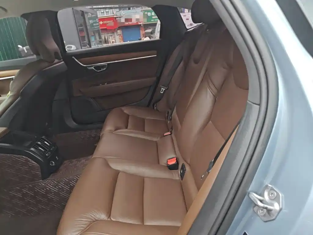 Volvo S90 — миниатюра 17