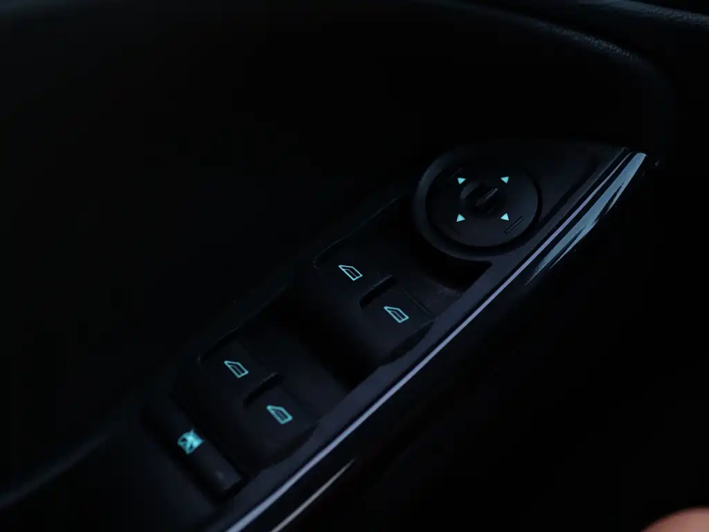 Ford Focus — миниатюра 18