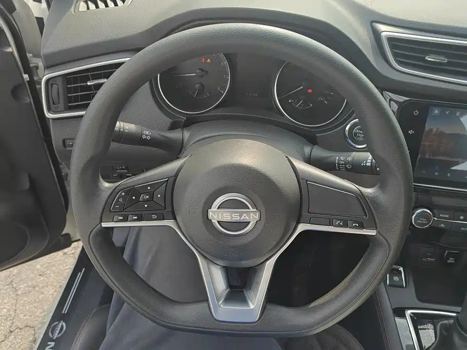 Nissan Qashqai — миниатюра 15