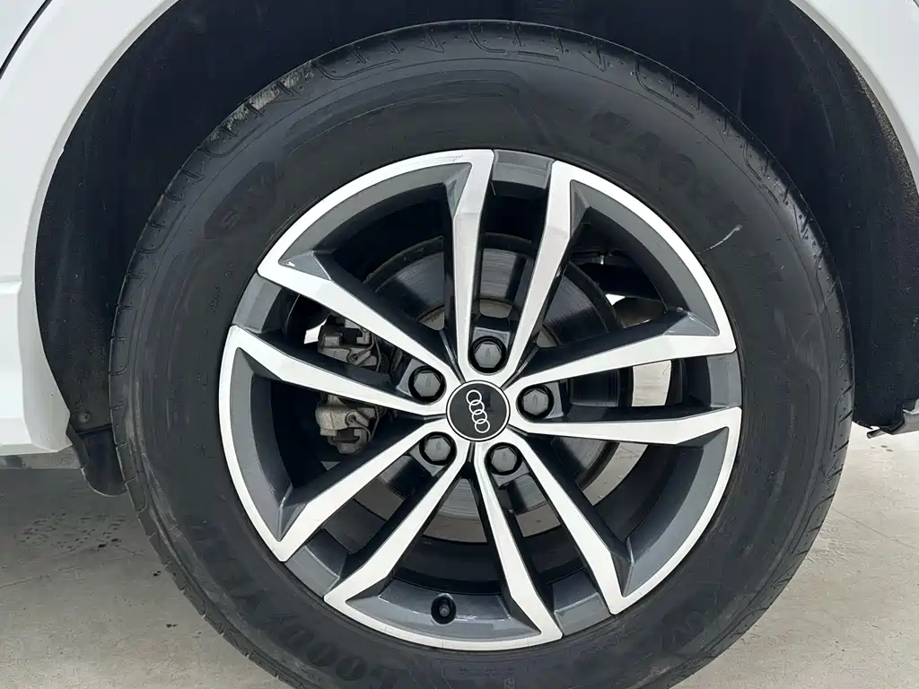 Audi Q3 — миниатюра 18