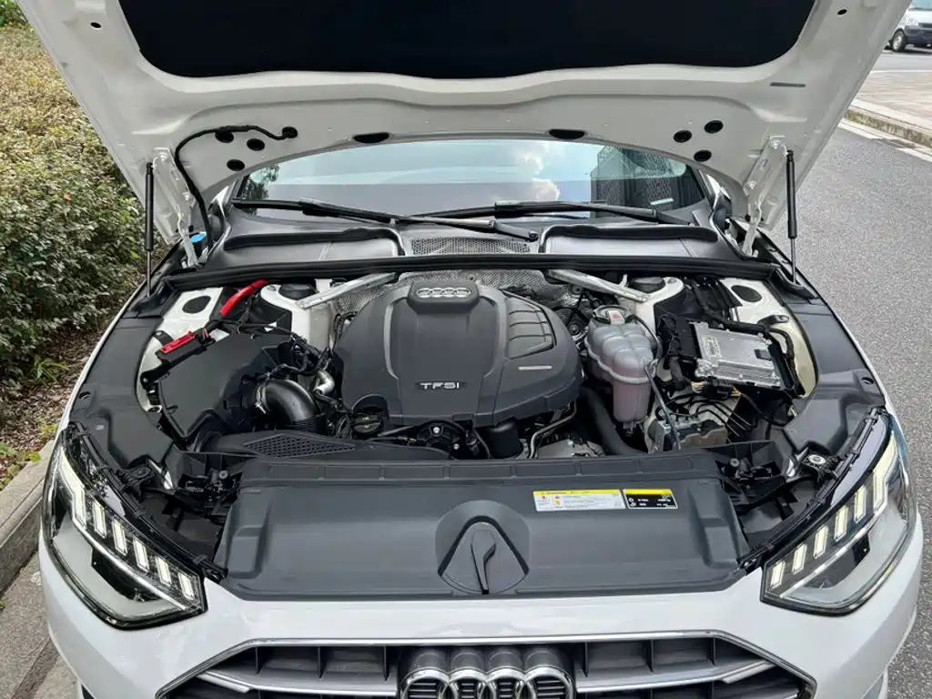 Audi A4L — миниатюра 2