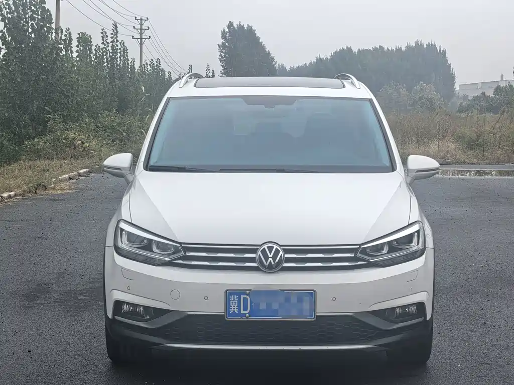 Volkswagen Touran — миниатюра 2