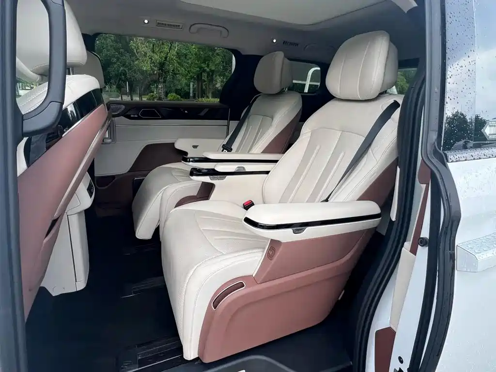 BYD Xia — миниатюра 8