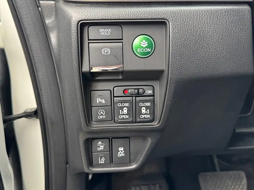 Honda Elysion — миниатюра 15