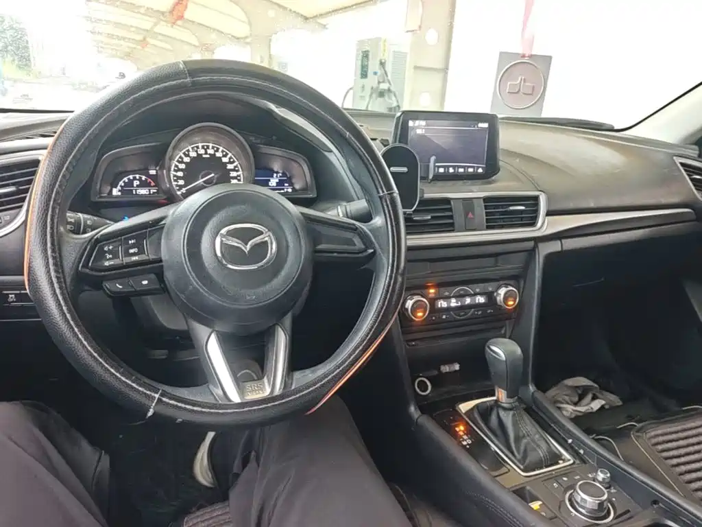 Mazda 3 Axela — миниатюра 10