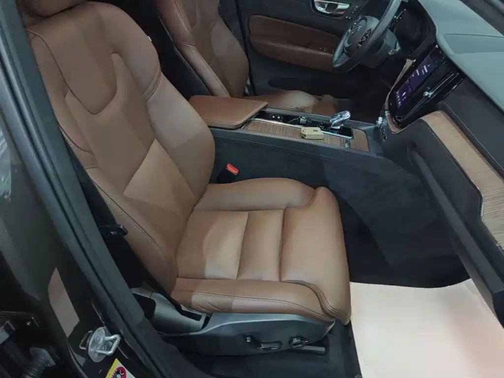 Volvo XC60 — миниатюра 25