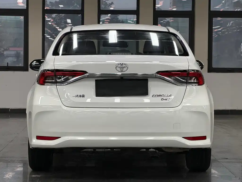 Toyota Corolla — миниатюра 8
