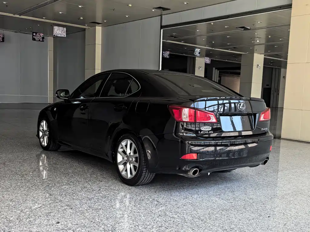 Lexus IS — миниатюра 14
