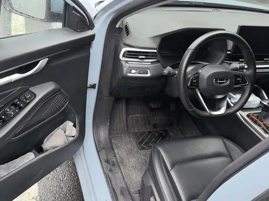 Geely Emgrand — миниатюра 14