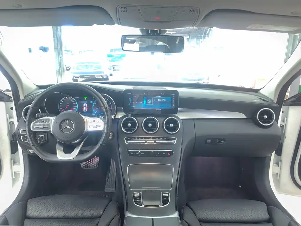 Mercedes-Benz C-Class — миниатюра 10