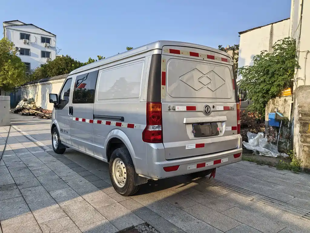 DFSK C35 — миниатюра 5