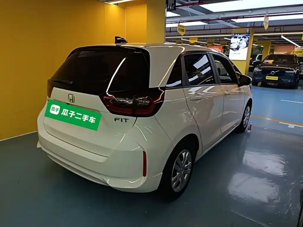 Honda Fit — миниатюра 7
