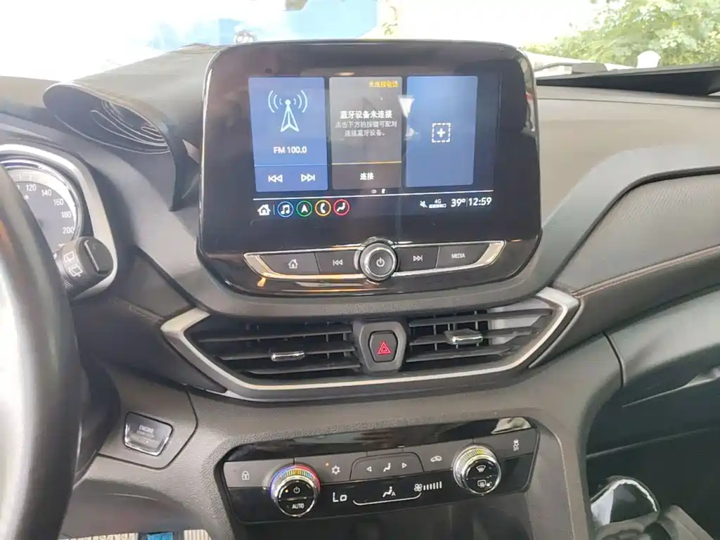 Chevrolet Volando — миниатюра 13