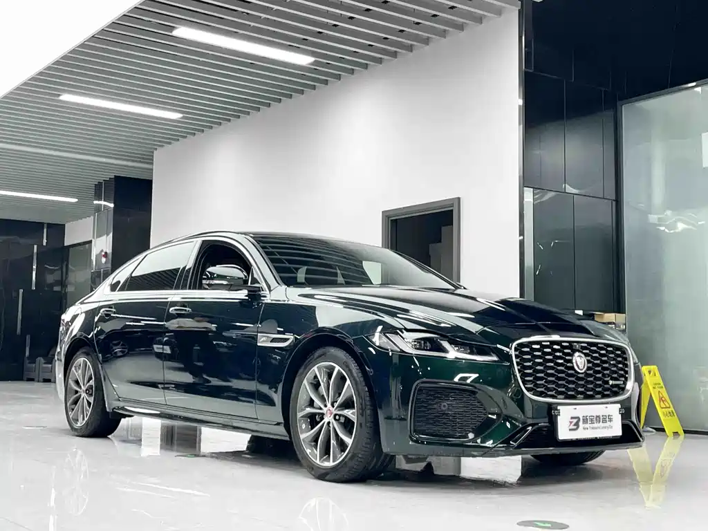 Jaguar XFL — миниатюра 3