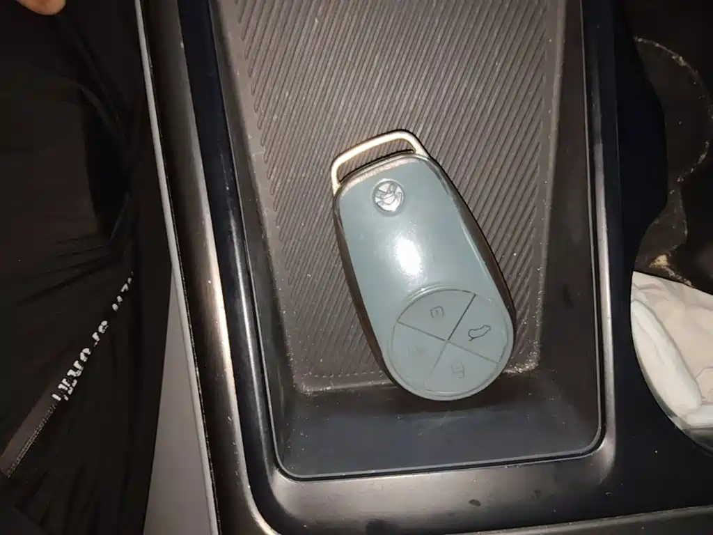 NIO ES6 — миниатюра 9