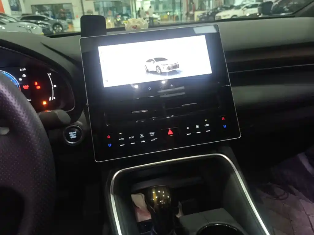 Toyota Avalon — миниатюра 13