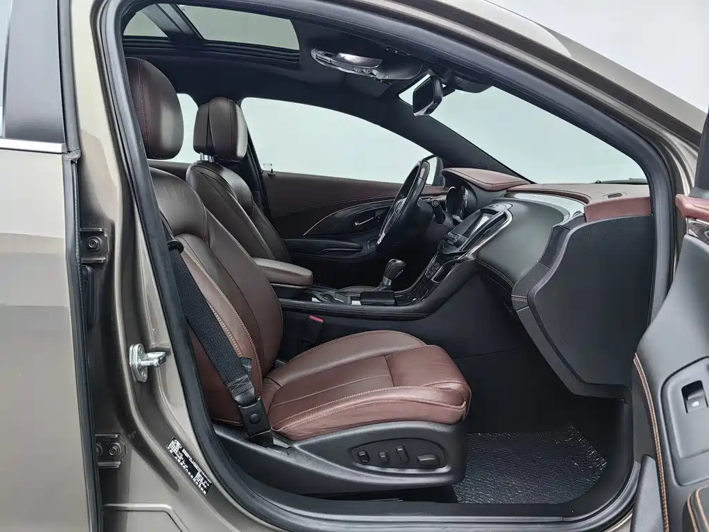 Buick LaCrosse — миниатюра 23