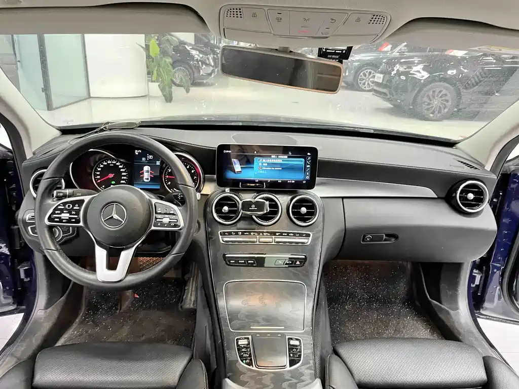 Mercedes-Benz C-Class — миниатюра 4
