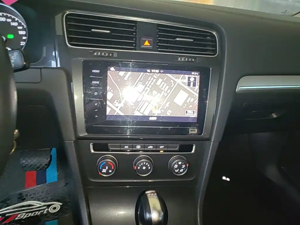 Volkswagen Golf — миниатюра 13