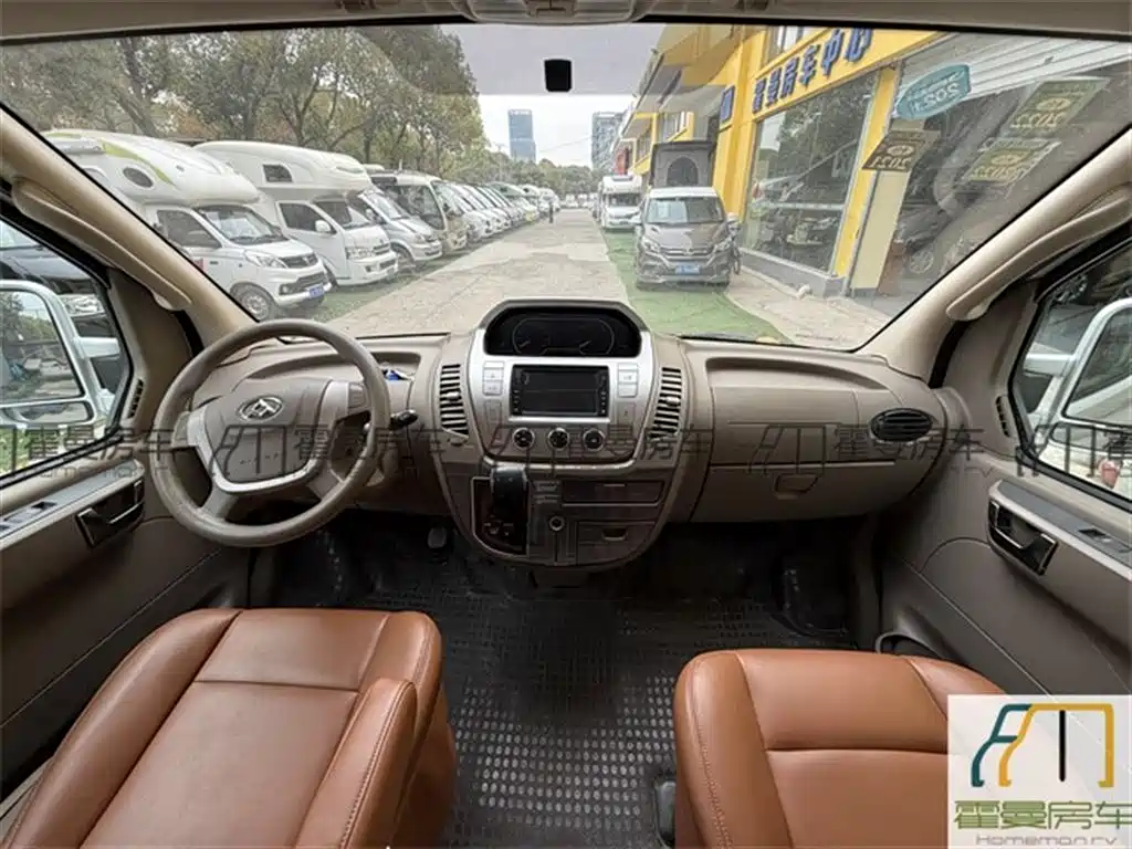 Maxus SAIC MAXUS V80 V80B 2017 2.5T