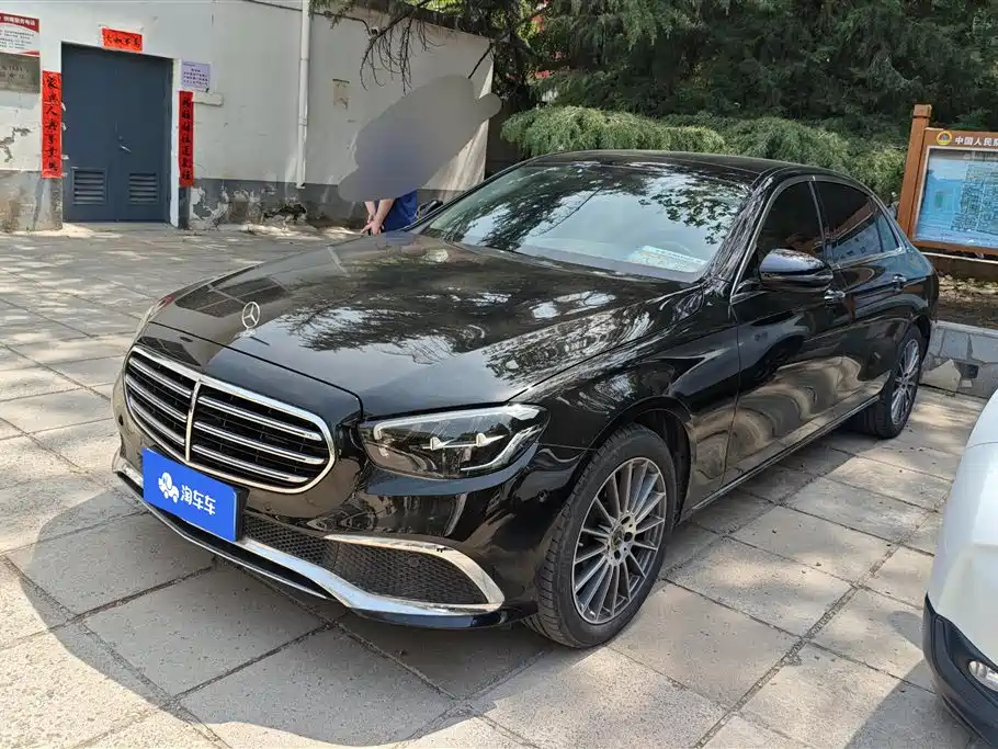Mercedes-Benz E-Class 2023