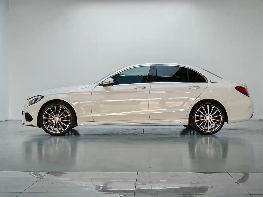 Mercedes-Benz C-Class — миниатюра 18