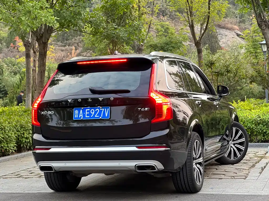 Volvo XC90 — миниатюра 9