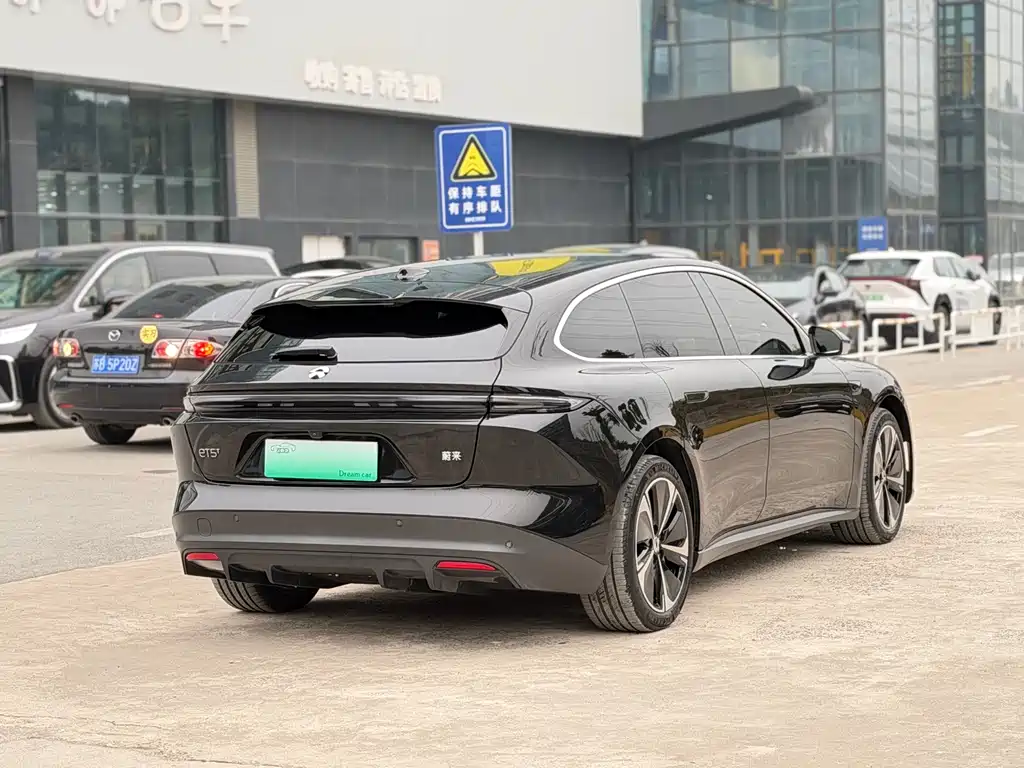 NIO NIO ET5T