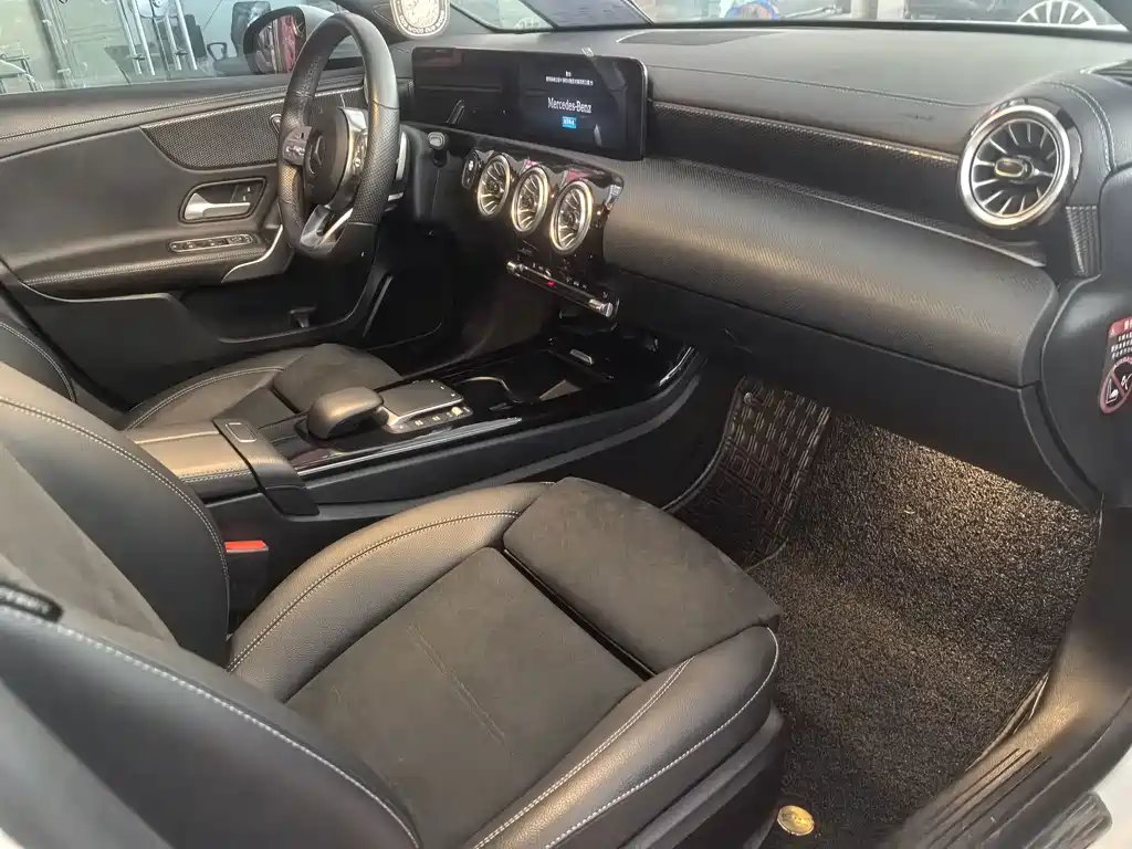 Mercedes-Benz A-Class — миниатюра 17