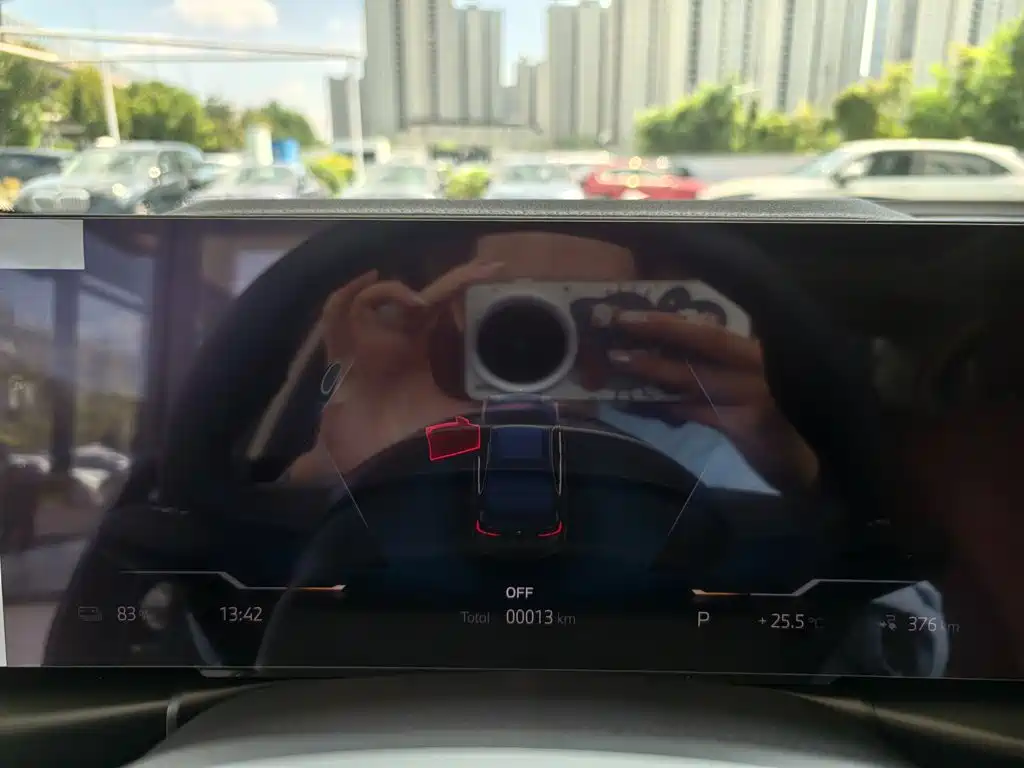 BMW i3 — миниатюра 8