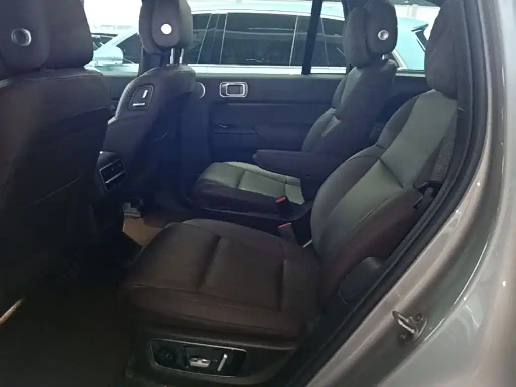 Li Auto Li L8 — миниатюра 17