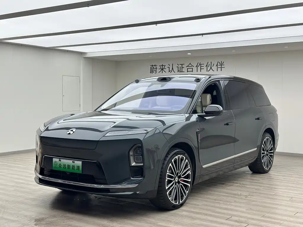 Nio ES8 2025