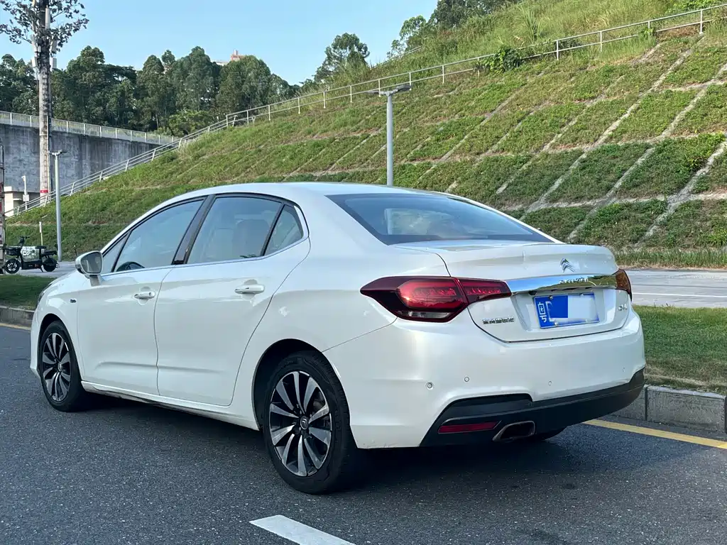 Citroen C4L — миниатюра 4