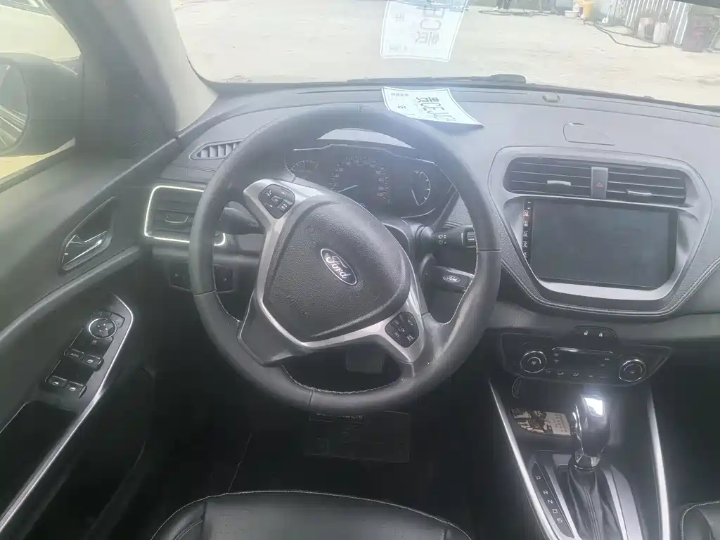 Ford Escort — миниатюра 12