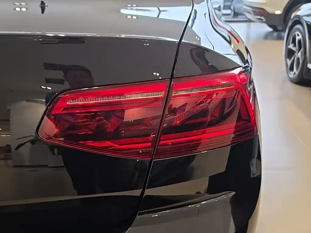 Volkswagen Magotan — миниатюра 6