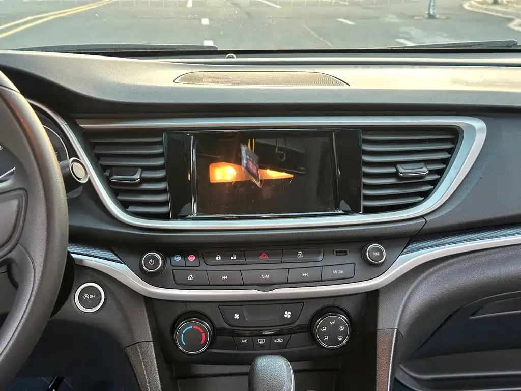 Buick Excelle — миниатюра 12
