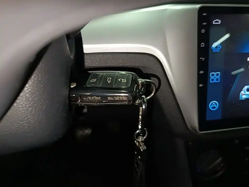 Volkswagen Lavida — миниатюра 9
