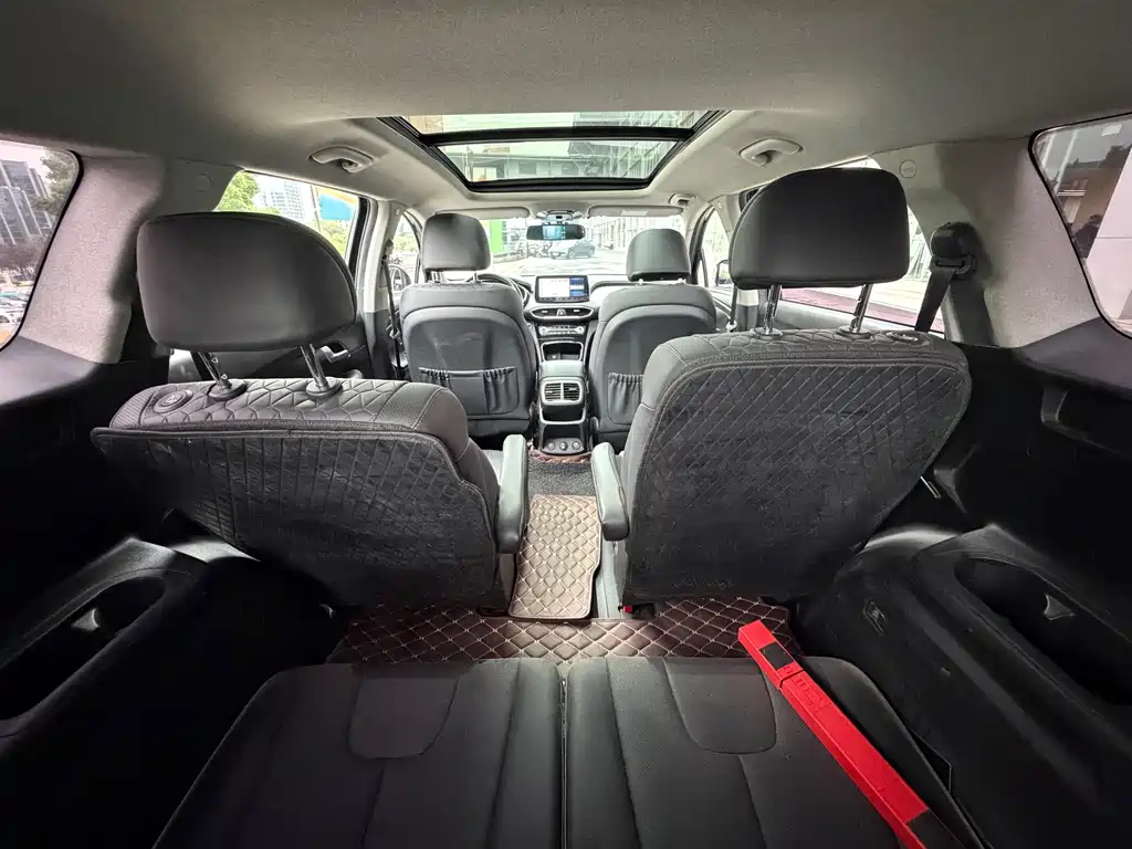Hyundai Santa Fe — миниатюра 12