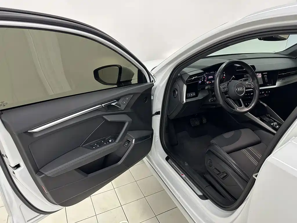 Audi A3 — миниатюра 10