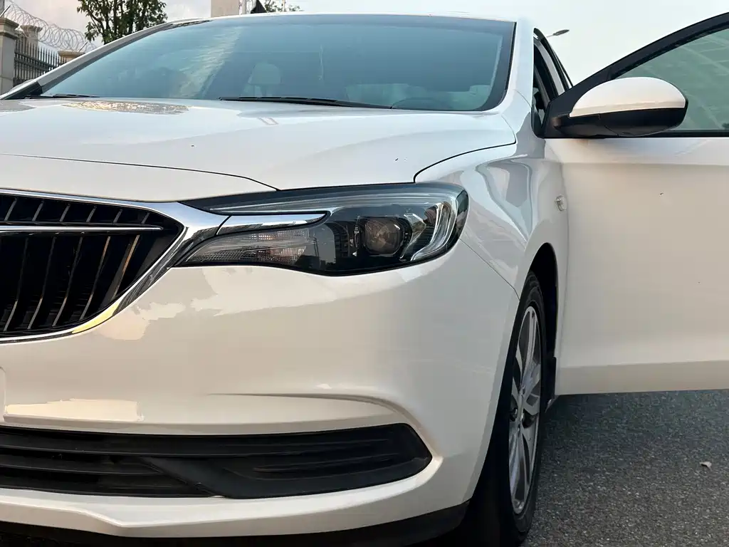 Buick Excelle — миниатюра 17