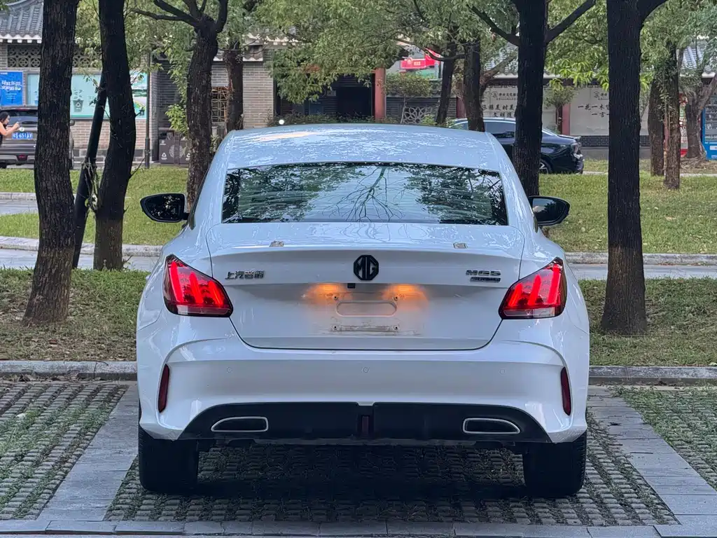 MG MG5 — миниатюра 12