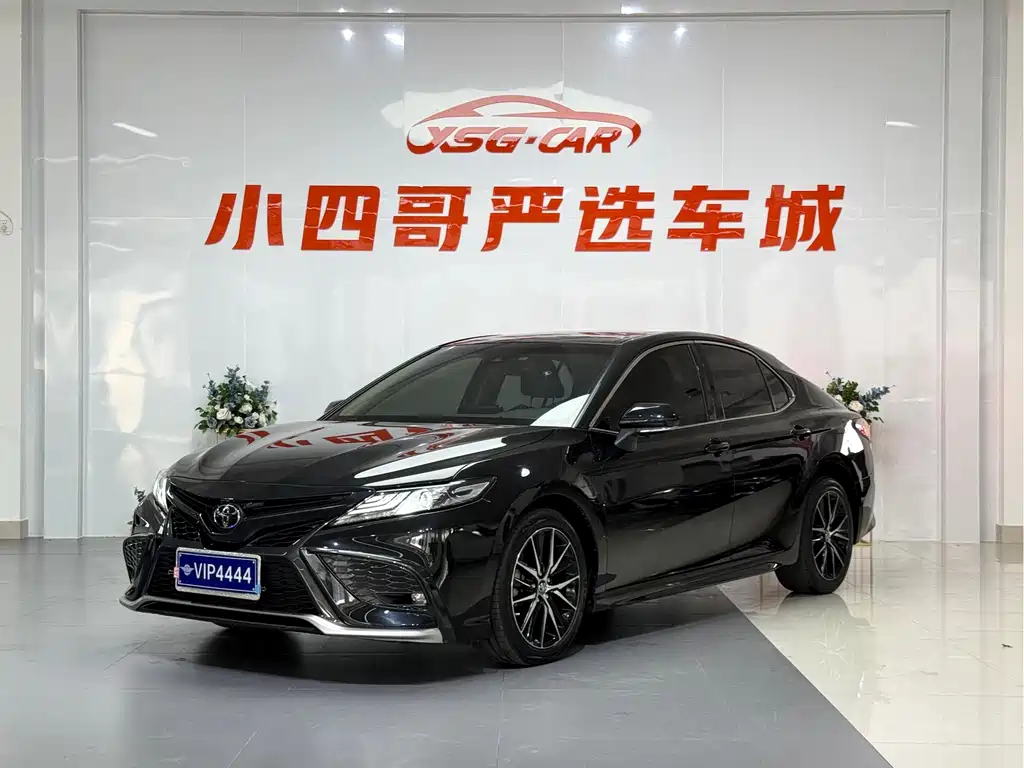 Toyota Camry 2019