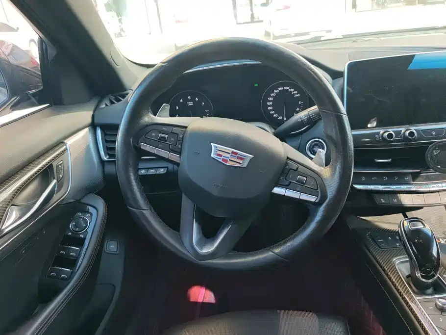 Cadillac CT5 — миниатюра 14
