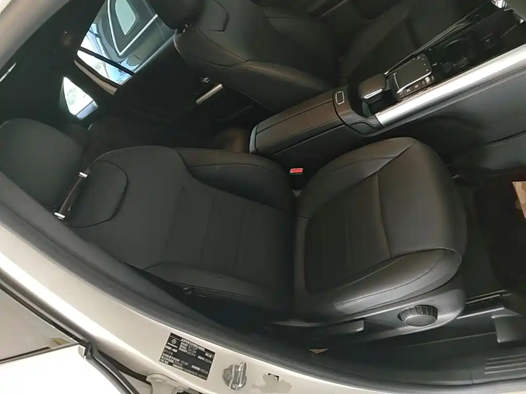 Mercedes-Benz GLA — миниатюра 25