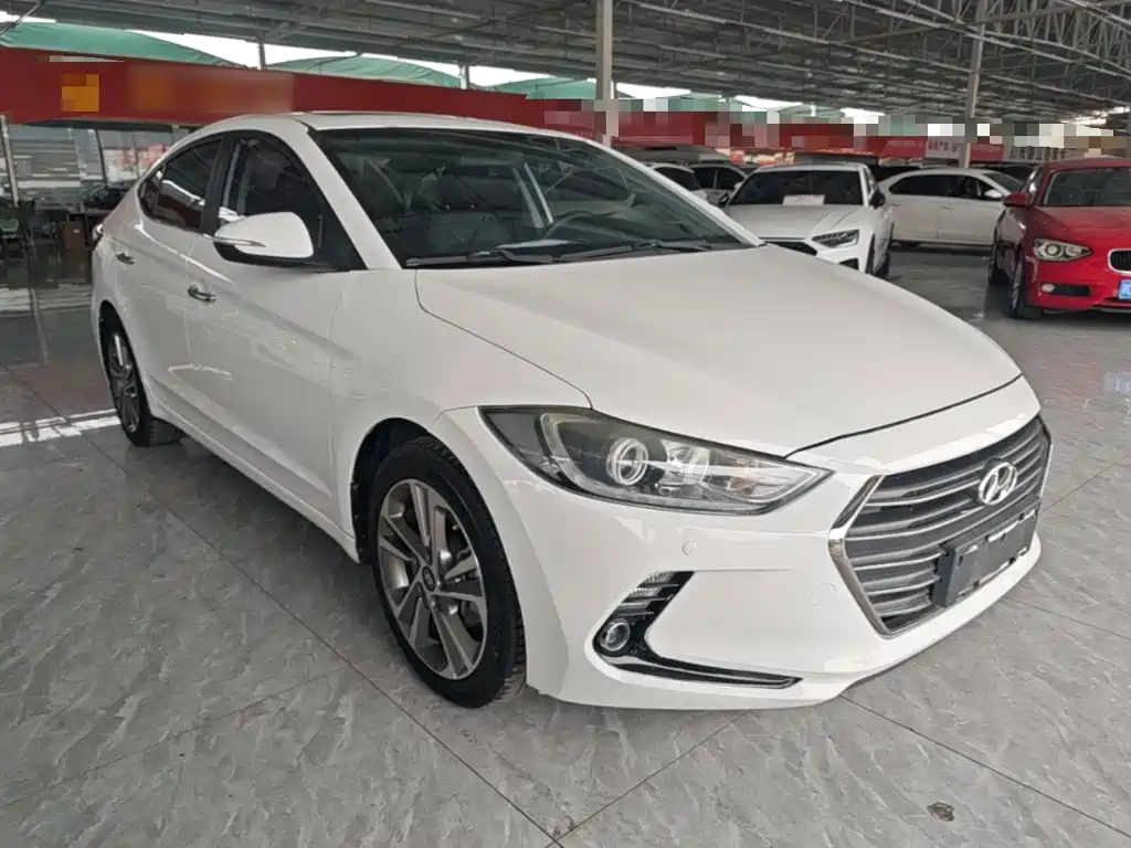 Hyundai Elantra — миниатюра 4