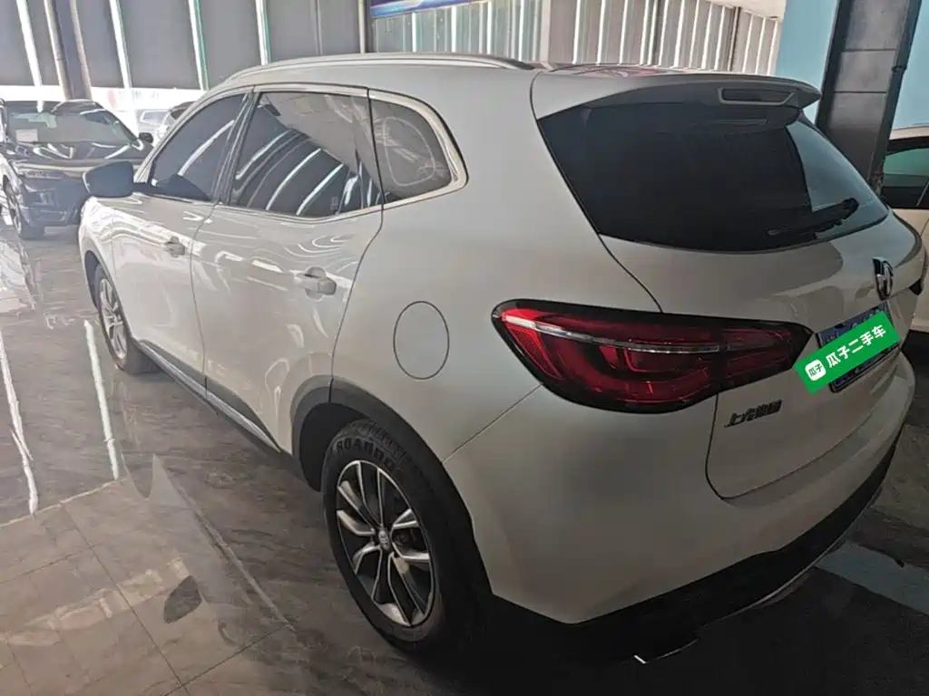 MG HS — миниатюра 5