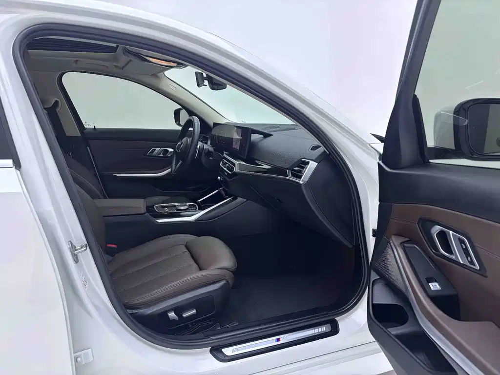 BMW 3 Series — миниатюра 11